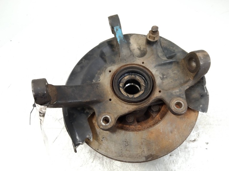 Recambio de mangueta delantera izquierda para mitsubishi montero (l040) 2500 td (4-ptas.) referencia OEM IAM   