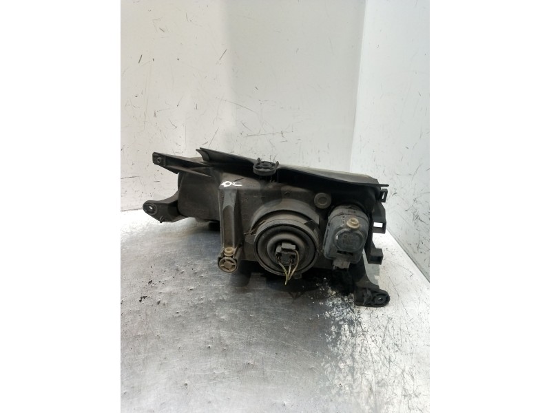 Recambio de faro derecho para peugeot partner monospace (5_, g_) 1.9 d referencia OEM IAM   