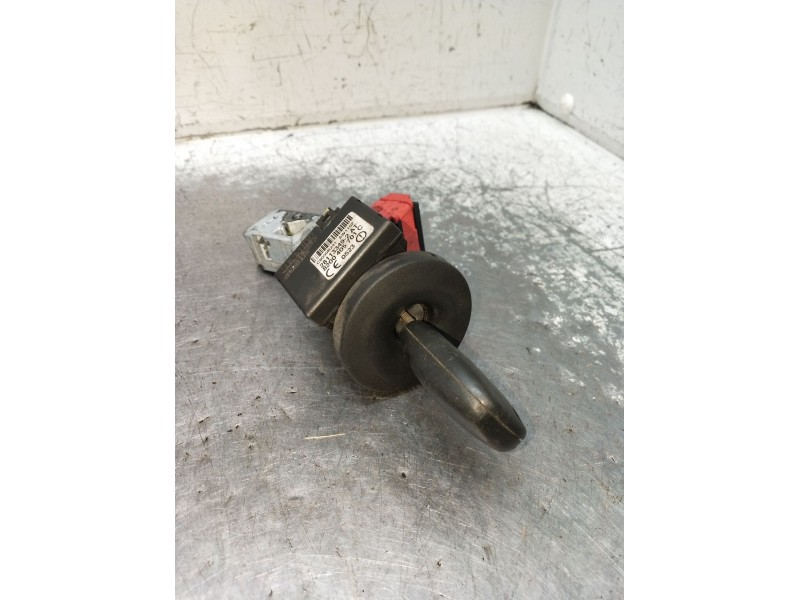 Recambio de conmutador de arranque para renault twingo authentique referencia OEM IAM 281133492AT 8200405701C 