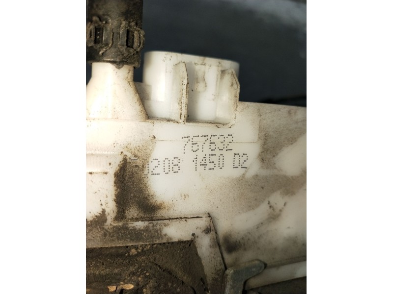 Recambio de motor cierre centralizado delantero derecho para renault twingo authentique referencia OEM IAM 767632 250208 3P