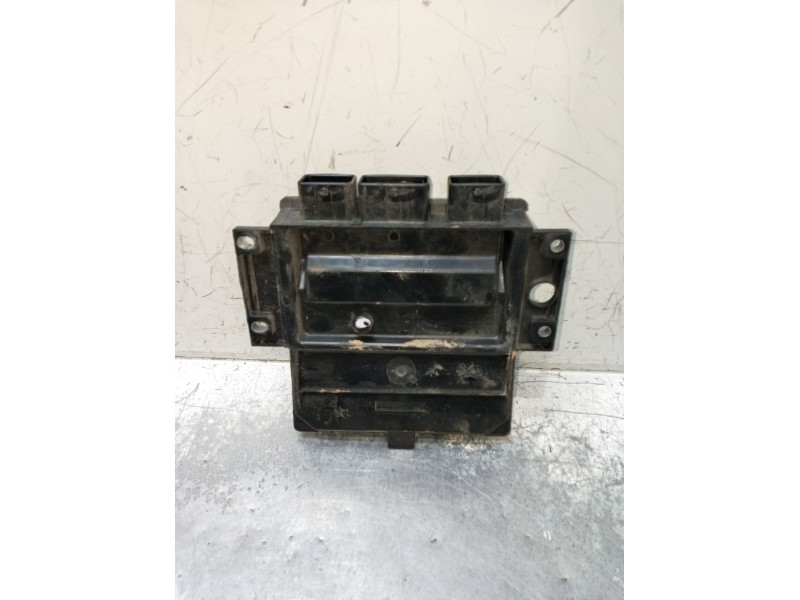 Recambio de centralita motor uce para renault twingo authentique referencia OEM IAM 8200911566 8200741052 86102340