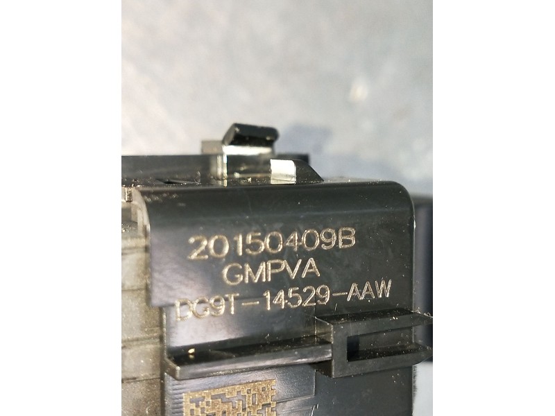 Recambio de mando elevalunas trasero derecho para ford s-max (cj, wa6) 2.0 tdci referencia OEM IAM 20150409B DG9T14529AAW 5P