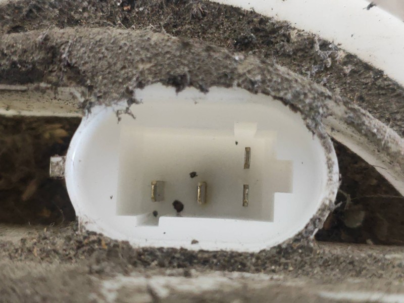 Recambio de bomba combustible para dacia sandero ambiance referencia OEM IAM 0974690990005 8200704685 