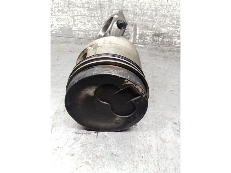 Recambio de piston para hyundai galloper ii (jk-01) 2.5 td intercooler referencia OEM IAM D4BH  