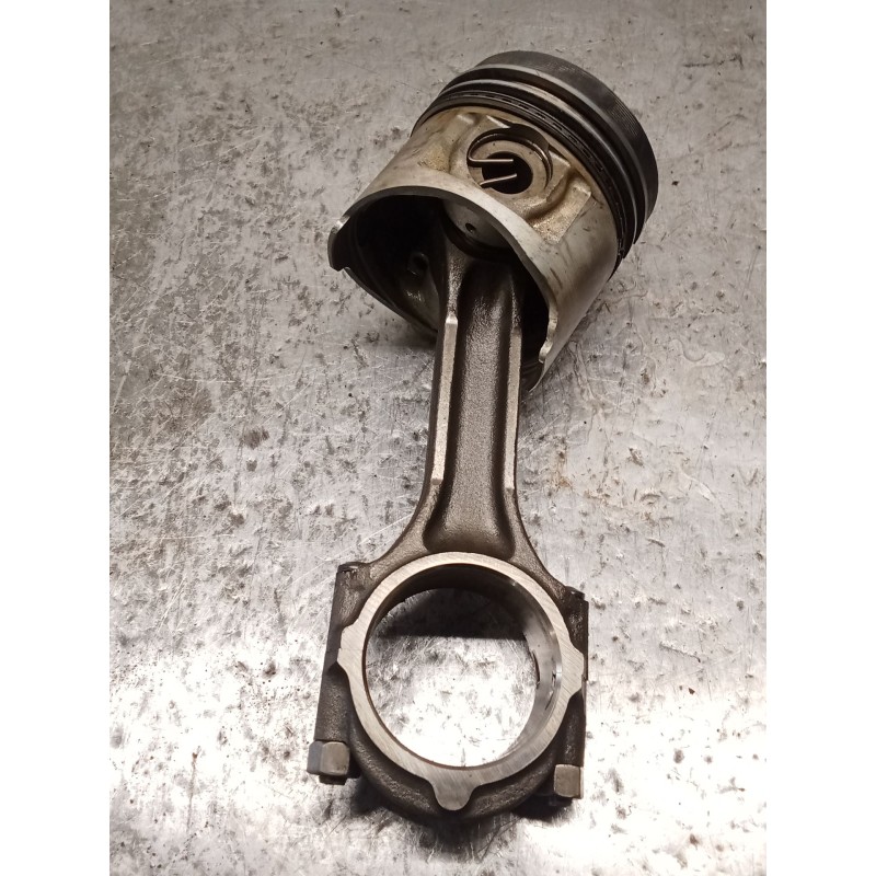 Recambio de piston para hyundai galloper ii (jk-01) 2.5 td intercooler referencia OEM IAM D4BH  