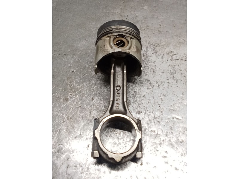 Recambio de piston para hyundai galloper ii (jk-01) 2.5 td intercooler referencia OEM IAM D4BH  