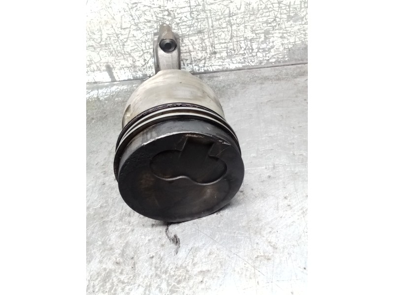 Recambio de piston para hyundai galloper ii (jk-01) 2.5 td intercooler referencia OEM IAM D4BH  