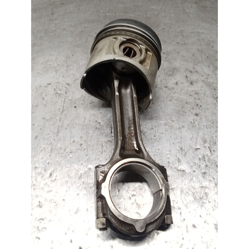 Recambio de piston para hyundai galloper ii (jk-01) 2.5 td intercooler referencia OEM IAM D4BH  