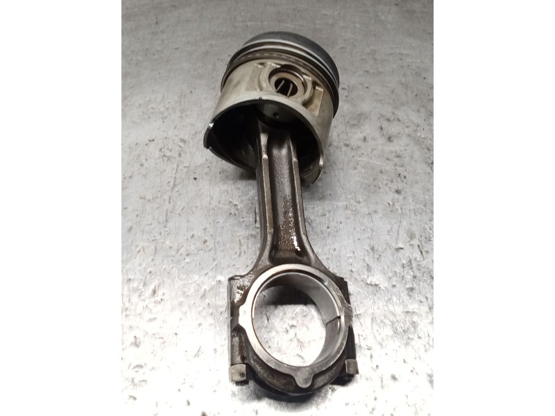 Recambio de piston para hyundai galloper ii (jk-01) 2.5 td intercooler referencia OEM IAM D4BH  