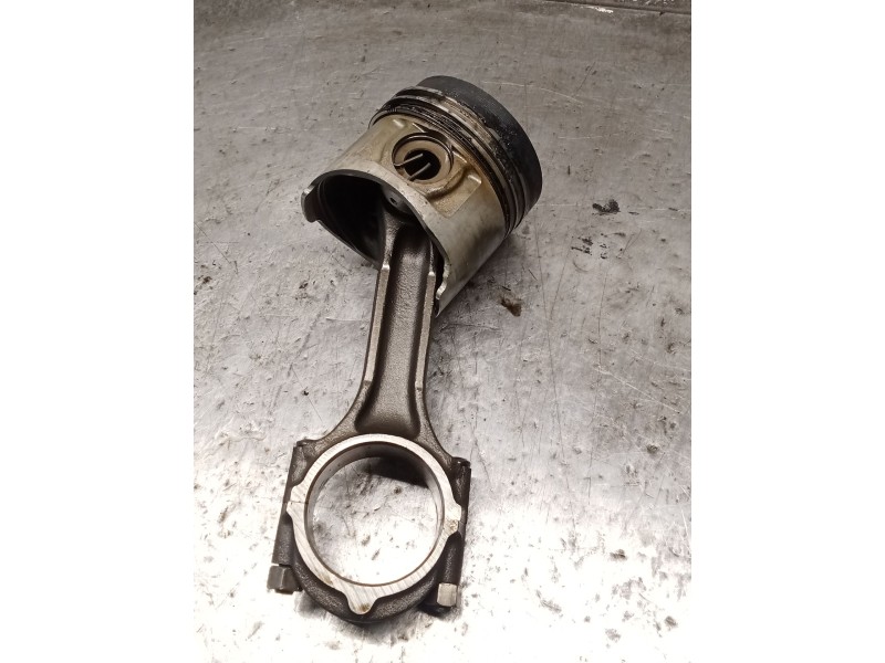 Recambio de piston para hyundai galloper ii (jk-01) 2.5 td intercooler referencia OEM IAM D4BH  