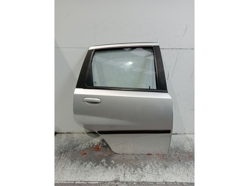 Recambio de puerta trasera derecha para chevrolet aveo / kalos hatchback (t200) 1.4 16v referencia OEM IAM   5P