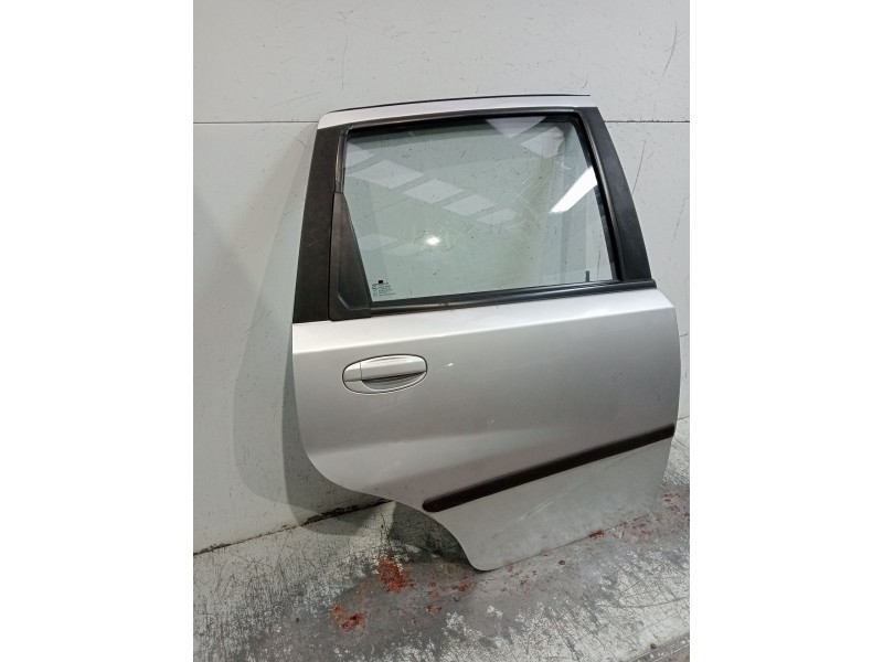 Recambio de puerta trasera derecha para chevrolet aveo / kalos hatchback (t200) 1.4 16v referencia OEM IAM   5P