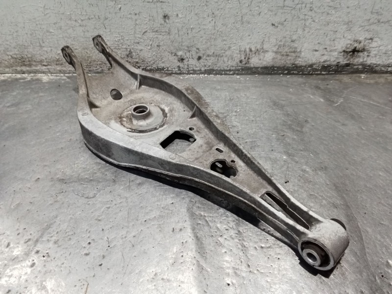 Recambio de brazo suspension superior trasero derecho para bmw 3 (e46) 320 d referencia OEM IAM   