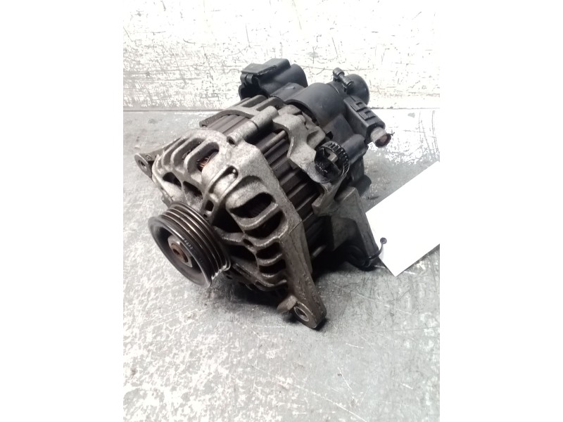Recambio de alternador para kia rio 1.4 ex1 referencia OEM IAM A0002655023 3730022650 90A 05