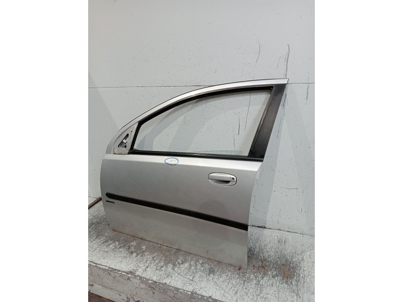 Recambio de puerta delantera izquierda para chevrolet aveo / kalos hatchback (t200) 1.4 16v referencia OEM IAM   5P