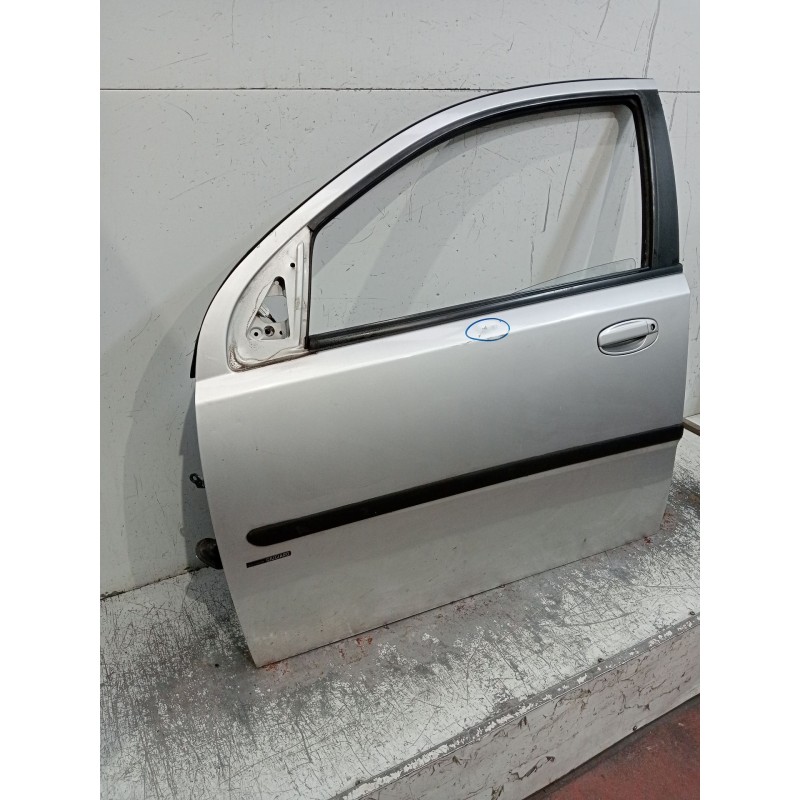 Recambio de puerta delantera izquierda para chevrolet aveo / kalos hatchback (t200) 1.4 16v referencia OEM IAM   5P