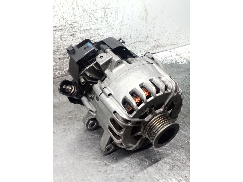 Recambio de alternador para citroën c4 picasso referencia OEM IAM 9815455950  180A