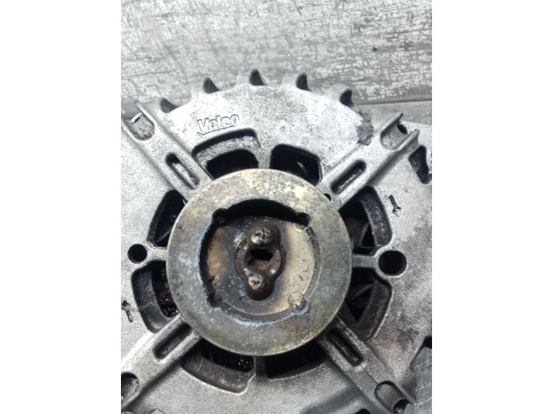 Recambio de alternador para citroën c4 picasso referencia OEM IAM 9815455950  180A