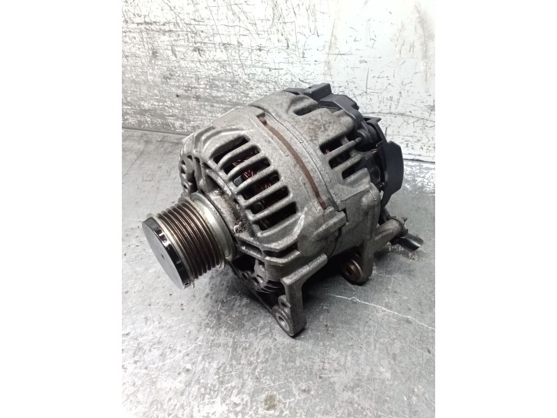 Recambio de alternador para skoda fabia (5j2 ) style referencia OEM IAM 045903023  90A