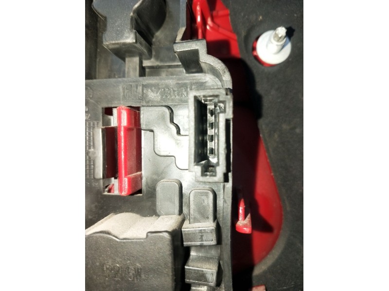 Recambio de piloto trasero derecho para saab 9-5 berlina 1.9 tid vector referencia OEM IAM   