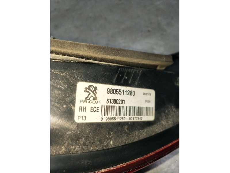 Recambio de piloto trasero derecho interior para peugeot 3008 i monospace (0u_) 1.6 bluehdi 120 referencia OEM IAM 9805511280 81