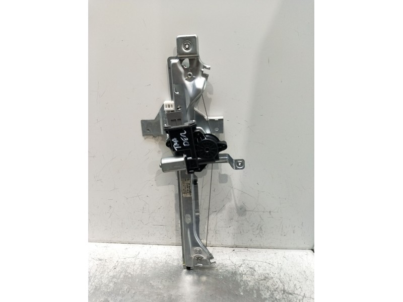 Recambio de elevalunas trasero derecho para peugeot 3008 i monospace (0u_) 1.6 bluehdi 120 referencia OEM IAM 9682808680 9120281