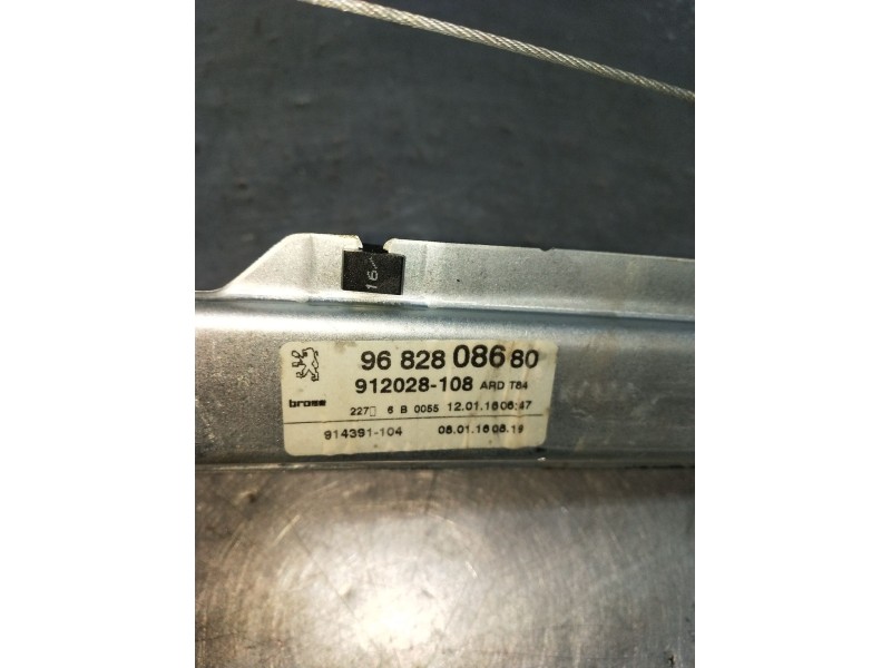 Recambio de elevalunas trasero derecho para peugeot 3008 i monospace (0u_) 1.6 bluehdi 120 referencia OEM IAM 9682808680 9120281