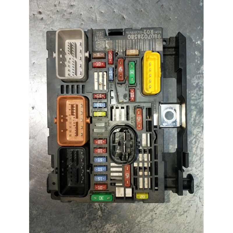 Recambio de caja reles / fusibles para peugeot 3008 i monospace (0u_) 1.6 bluehdi 120 referencia OEM IAM 9807028580 BSMR0201 
