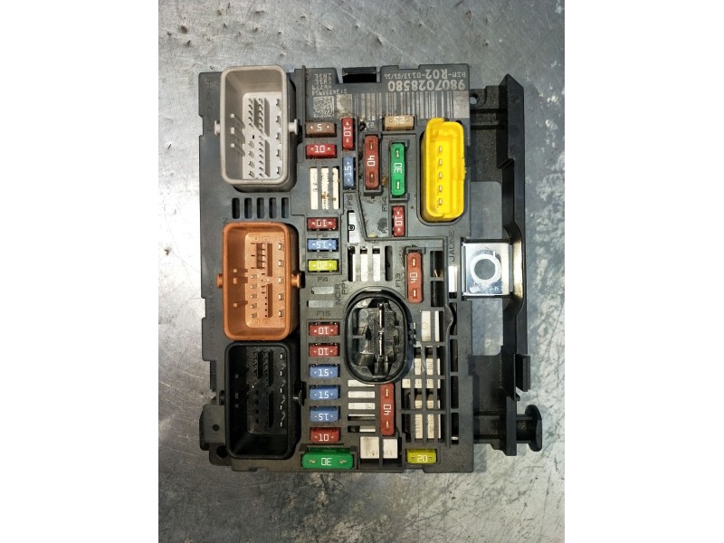 Recambio de caja reles / fusibles para peugeot 3008 i monospace (0u_) 1.6 bluehdi 120 referencia OEM IAM 9807028580 BSMR0201 