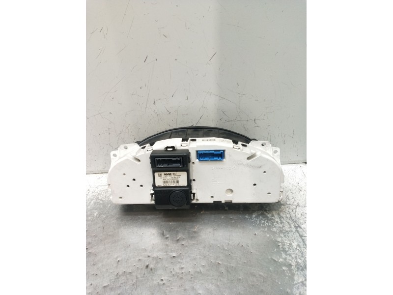 Recambio de cuadro instrumentos para saab 9-5 berlina 1.9 tid vector referencia OEM IAM 12772937 84006370200 0028033782