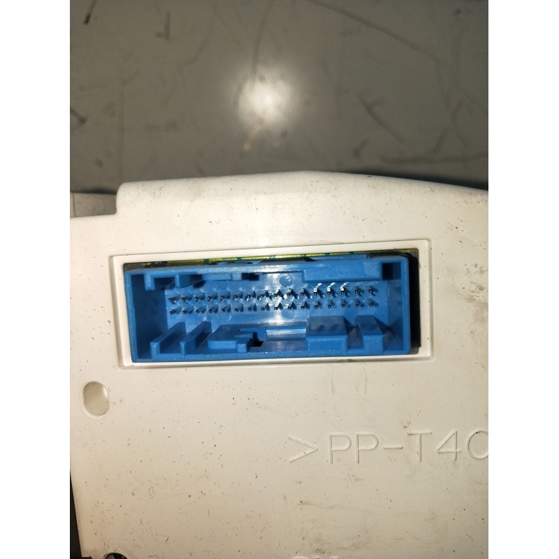 Recambio de cuadro instrumentos para saab 9-5 berlina 1.9 tid vector referencia OEM IAM 12772937 84006370200 0028033782