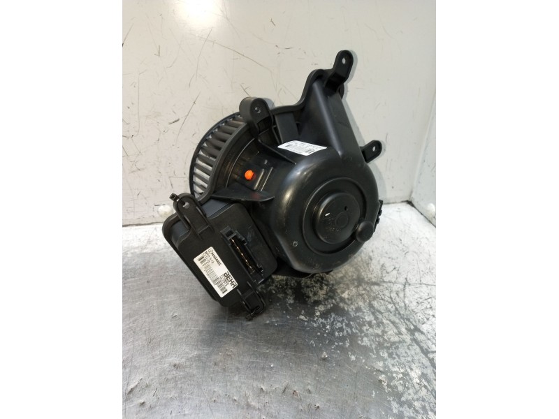 Recambio de motor calefaccion para peugeot 3008 i monospace (0u_) 1.6 bluehdi 120 referencia OEM IAM DT39530034680 T3953003 P770