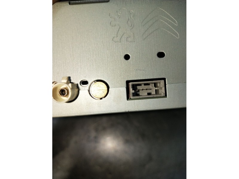 Recambio de sistema audio / radio cd para peugeot 3008 i monospace (0u_) 1.6 bluehdi 120 referencia OEM IAM 98137862XT00 BS01160