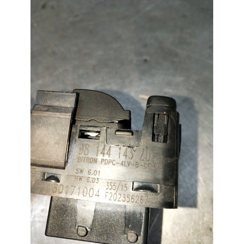 Recambio de mando elevalunas delantero izquierdo para peugeot 3008 i monospace (0u_) 1.6 bluehdi 120 referencia OEM IAM 98144143