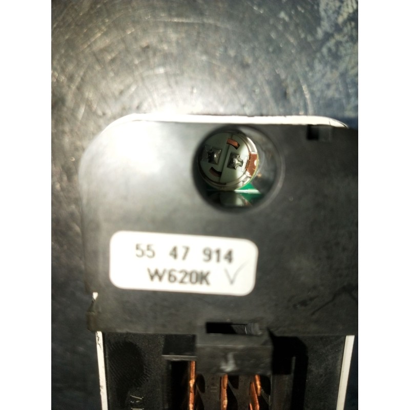 Recambio de mando elevalunas delantero izquierdo para saab 9-5 berlina 1.9 tid vector referencia OEM IAM 5547914 W620K 5P