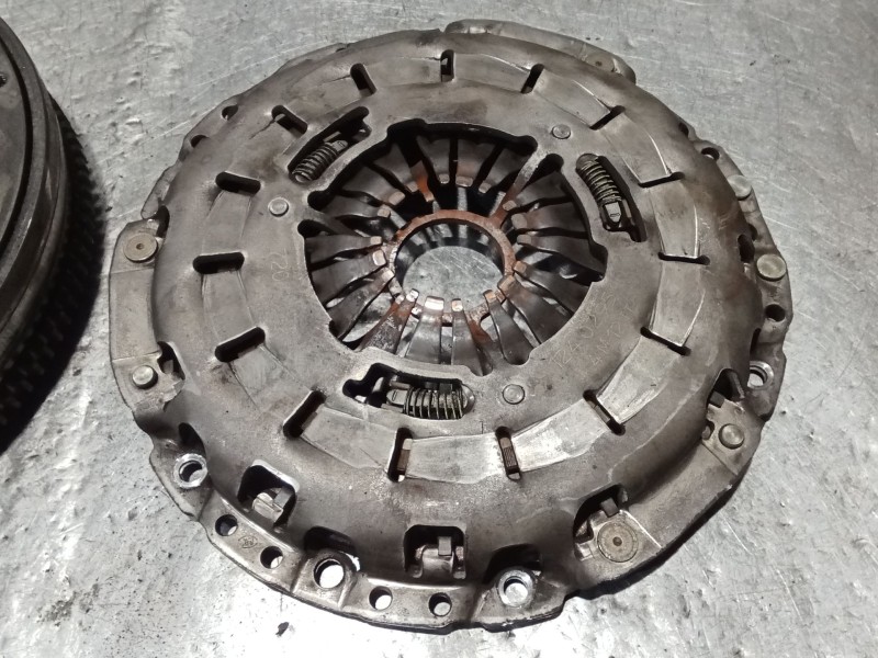 Recambio de kit embrague para bmw 3 compact (e46) 320 td referencia OEM IAM 324019910 124029510 