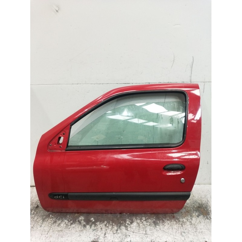 Recambio de puerta delantera izquierda para renault clio ii (bb_, cb_) 1.5 dci (b/cb07) referencia OEM IAM  3P 