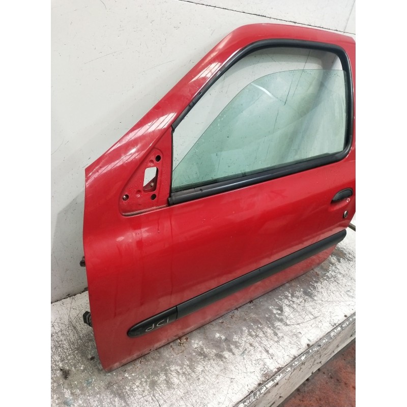 Recambio de puerta delantera izquierda para renault clio ii (bb_, cb_) 1.5 dci (b/cb07) referencia OEM IAM  3P 