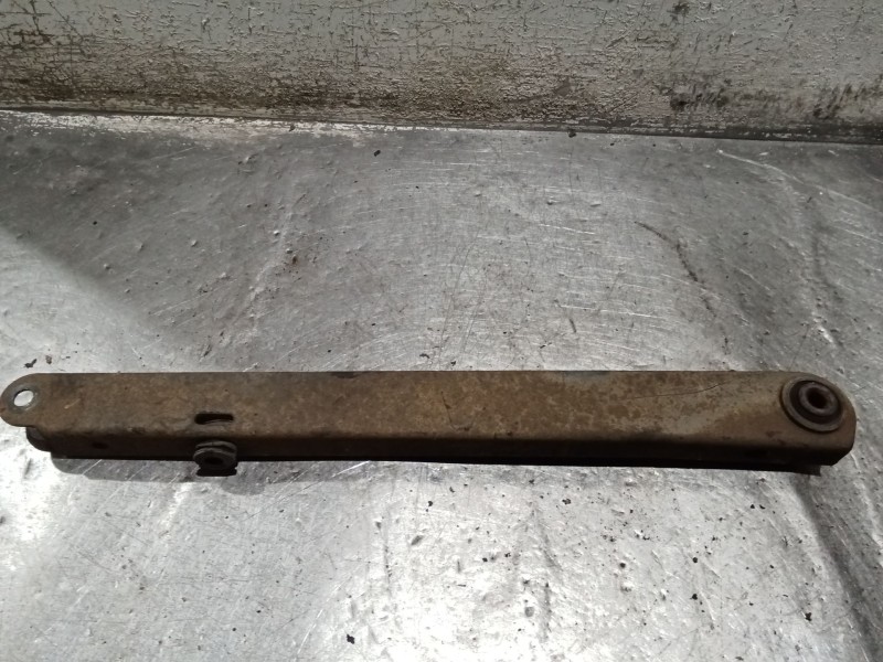 Recambio de brazo suspension inferior trasero izquierdo para ford mondeo i turnier (bnp) 1.8 td referencia OEM IAM   