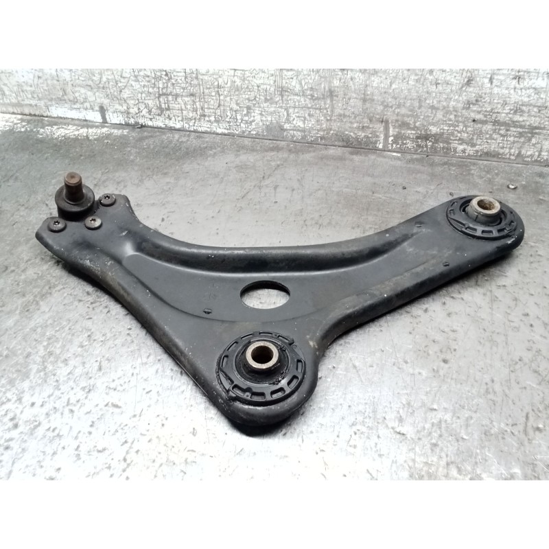 Recambio de brazo suspension inferior delantero derecho para citroën c3 i (fc_, fn_) 1.4 hdi referencia OEM IAM   02