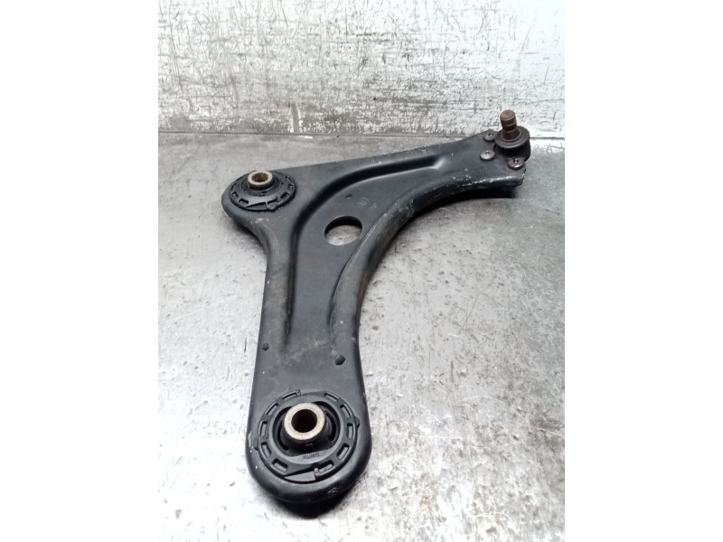 Recambio de brazo suspension inferior delantero derecho para citroën c3 i (fc_, fn_) 1.4 hdi referencia OEM IAM   02