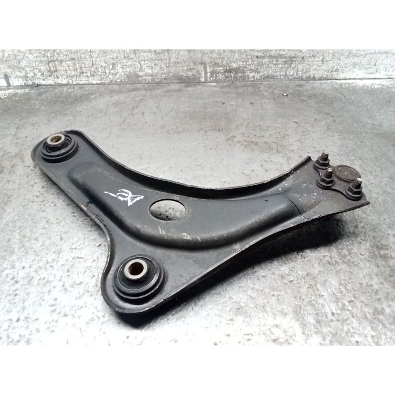Recambio de brazo suspension inferior delantero derecho para citroën c3 i (fc_, fn_) 1.4 hdi referencia OEM IAM   02