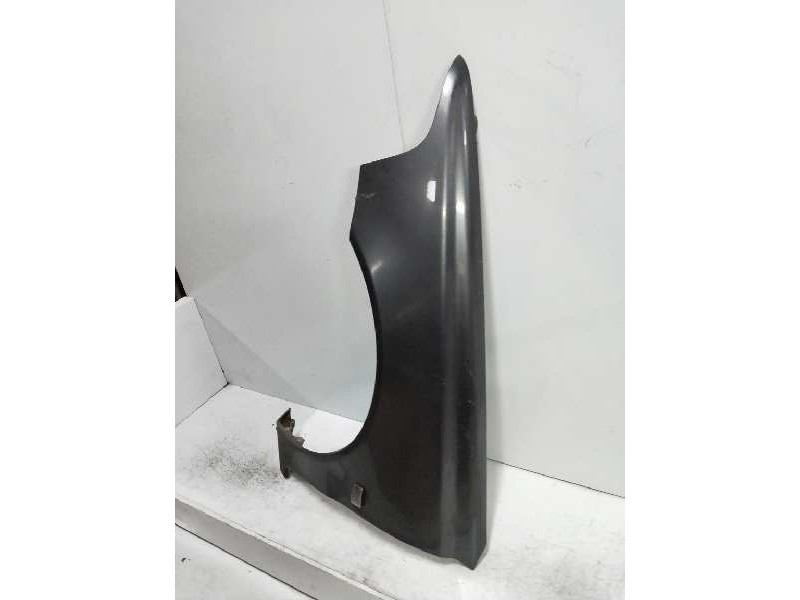 Recambio de aleta delantera izquierda para volvo v40 familiar 1.9 turbodiesel referencia OEM IAM   