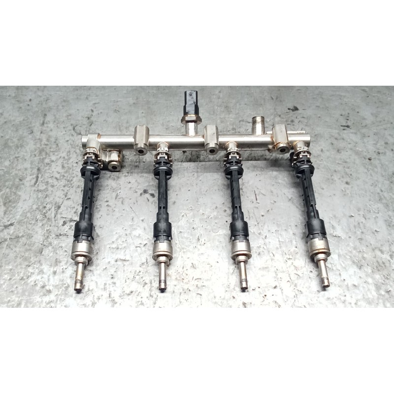 Recambio de rampa inyectora para dacia dokker furgoneta/monovolumen 1.3 tce 130 (fene) referencia OEM IAM 175220286R A2820704000