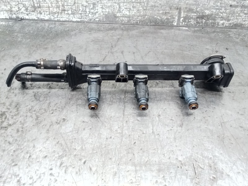 Recambio de rampa inyectora para smart coupe básico (45kw) referencia OEM IAM 0280151083 A1600700295 02