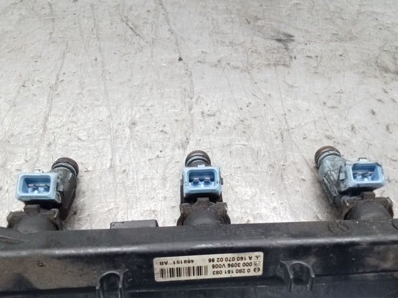 Recambio de rampa inyectora para smart coupe básico (45kw) referencia OEM IAM 0280151083 A1600700295 02