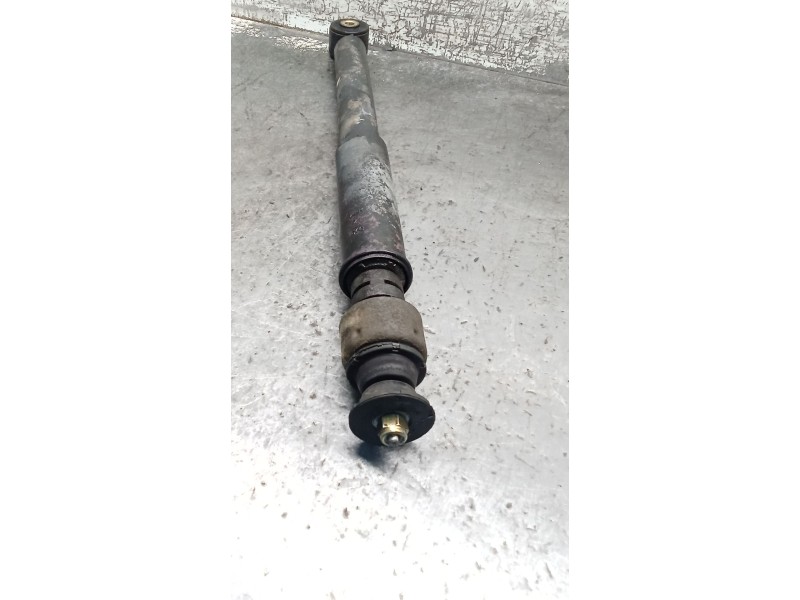 Recambio de amortiguador trasero derecho para renault clio ii (bb_, cb_) 1.5 dci (b/cb07) referencia OEM IAM   01