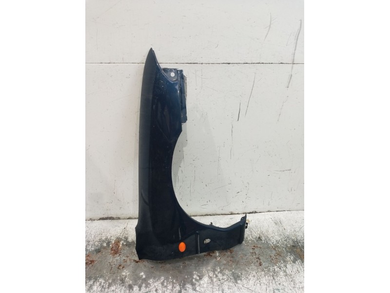 Recambio de aleta delantera derecha para ford mondeo i turnier (bnp) 1.8 td referencia OEM IAM   