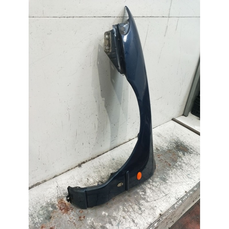 Recambio de aleta delantera izquierda para ford mondeo i turnier (bnp) 1.8 td referencia OEM IAM   