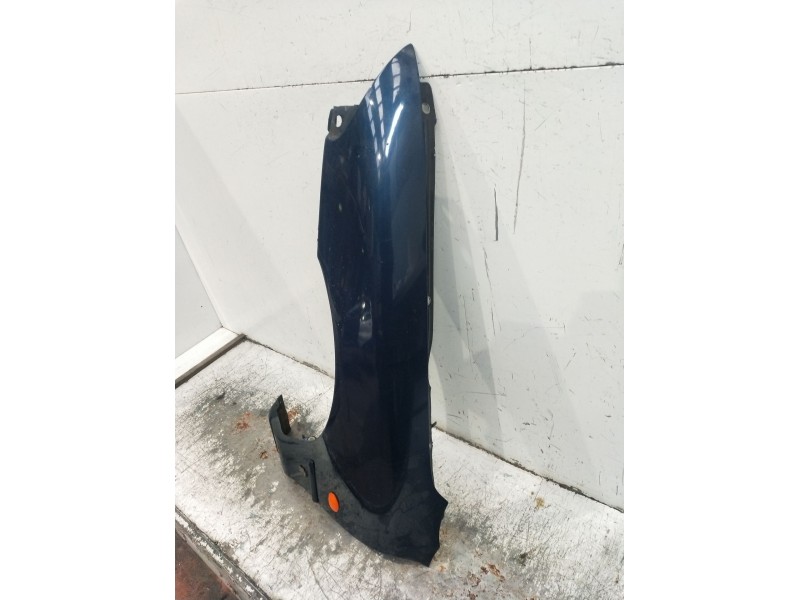 Recambio de aleta delantera izquierda para ford mondeo i turnier (bnp) 1.8 td referencia OEM IAM   